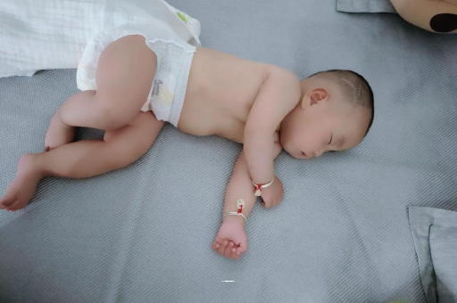 仙桃怀孕多久肚子会胀气